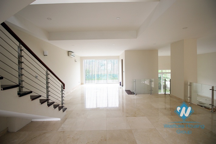 A spacious villa for rent in Q area, Ciputra